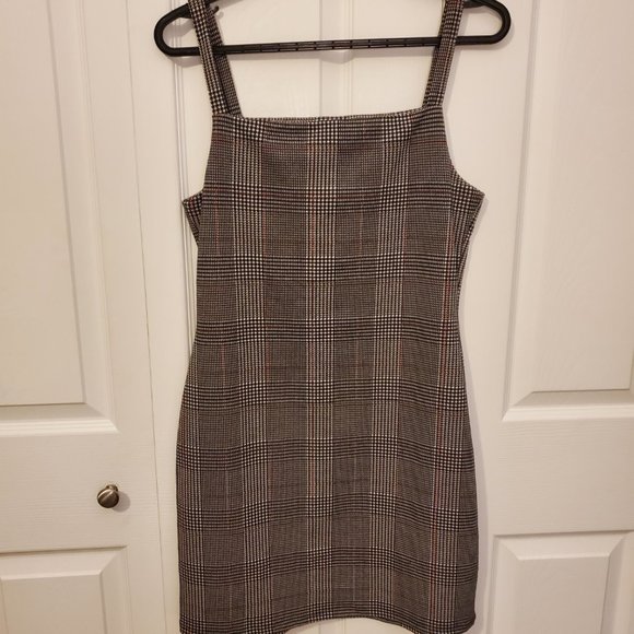 Pattern Dress - Picture 2 of 2